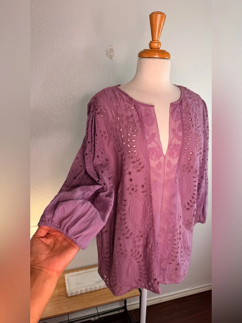 Johnny Was Lavender Eyelet Embroidered Peasant Blouse